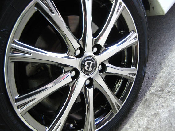 タイヤ保管サービス